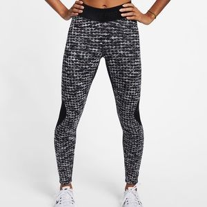 NWT Nike Pro Hyperwarm Leggings